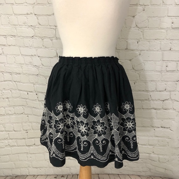 Weston Wear Embroidered Skirt Knee Length - Picture 2 of 8